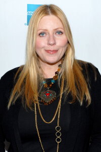 Bebe Buell