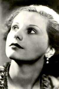 Belle Chrystall