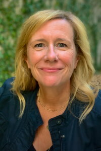 Betsy Thomas