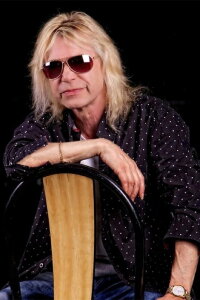 Bob Catley