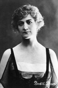 Bodil Ipsen