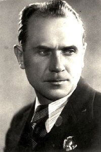 Boris Babochkin