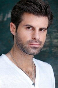 Brett Easton