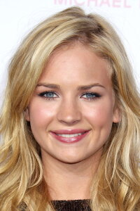 Britt Robertson