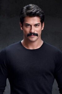 Burak Özçivit