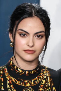 Camila Mendes