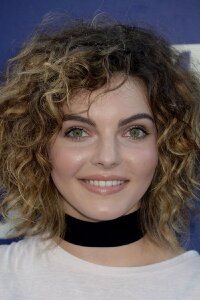 Camren Bicondova