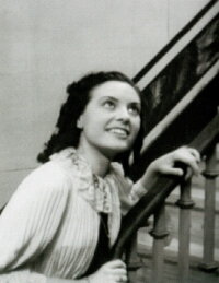 Carmen Dolores