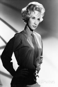 Carole Lesley