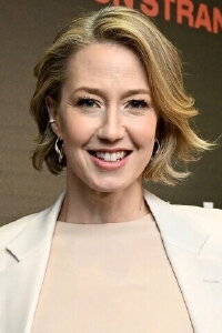 Carrie Coon