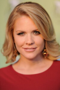 Carrie Keagan
