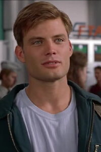 Casper Van Dien