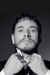 Cem Yiğit Üzümoğlu