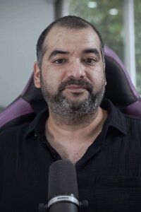 César Huispe