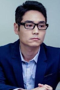 Changqing Yang