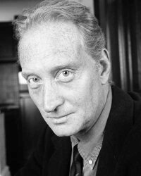 Charles Dance