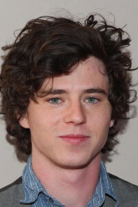 Charlie McDermott