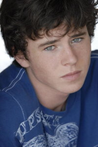 Charlie McDermott
