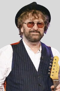 Chas Hodges