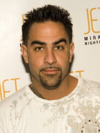 Chris Nuñez