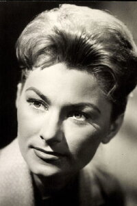 Christine Laszar