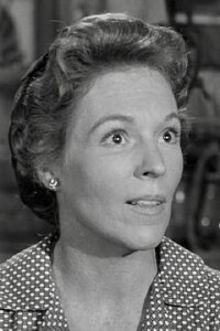 Claudia Bryar