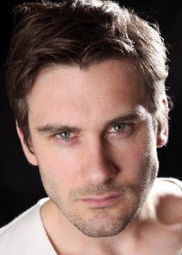 Clive Standen