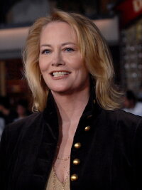 Cybill Shepherd