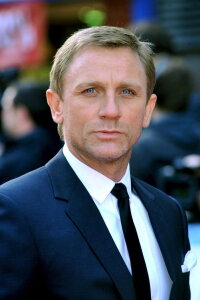Daniel Craig