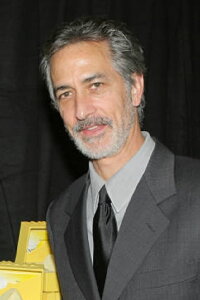 David Strathairn