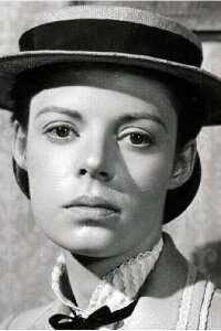 Dee Carroll