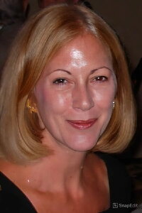 Delia Fine