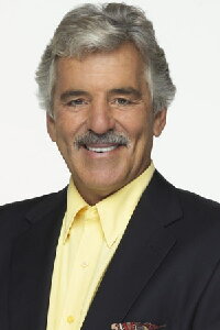 Dennis Farina