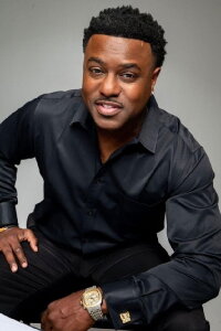 Dexter Tucker