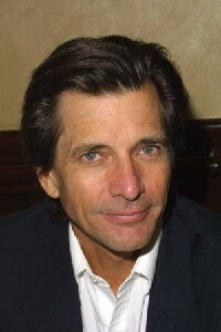 Dirk Benedict