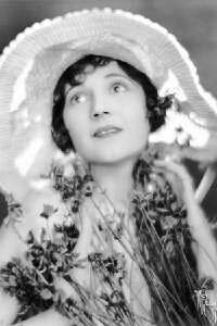 Dorothy Devore