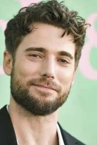 Dustin Milligan