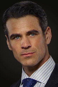 Eddie Cahill