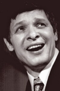 Eduard Khil