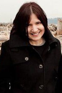 Elaine Summers