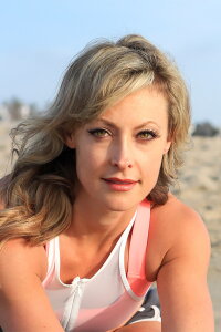 Elise Joan