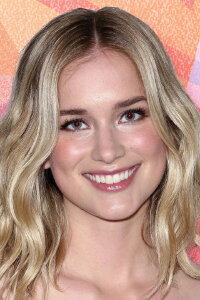 Elizabeth Lail
