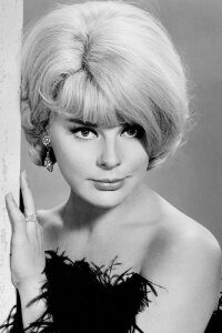 Elke Sommer