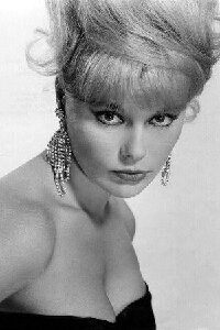 Elke Sommer