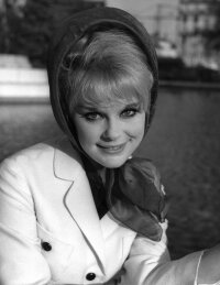 Elke Sommer