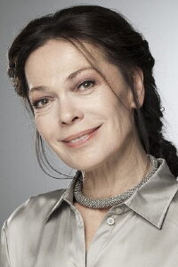 Elle Kull