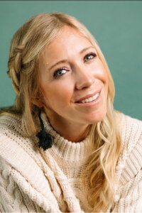 Ellie Holcomb