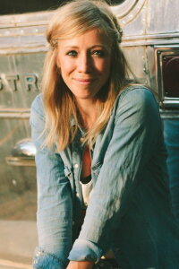 Ellie Holcomb