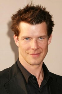 Eric Mabius