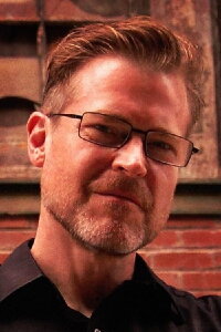 Eric Stanze